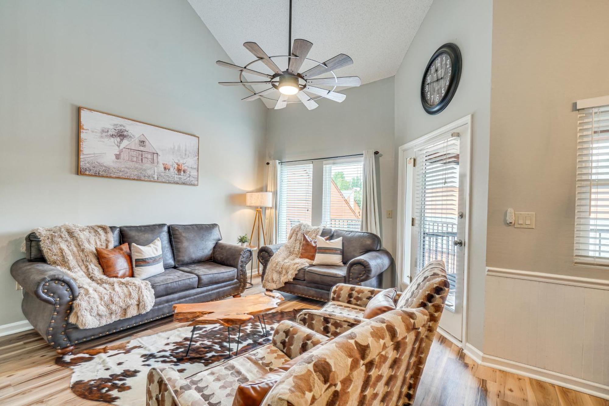 Downtown Gatlinburg Condo With Mountain-View Balcony 外观 照片